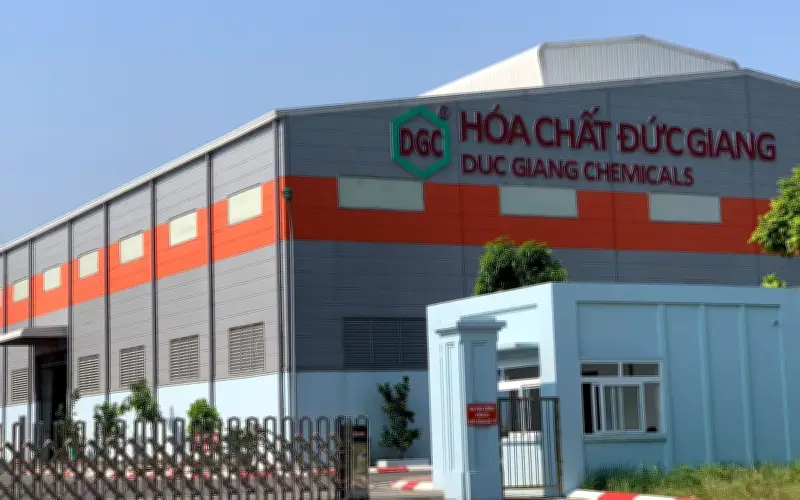 Cổ phiếu Đức Giang giảm sàn 5 phiên liên tiếp: Nguyên nhân từ vụ án và thị trường