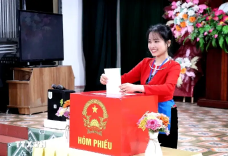 Cử Tri Phú Thọ, Bắc Ninh Hăng Hái Đi Bầu Cử Từ Sáng Sớm, Gửi Trọn Niềm Tin