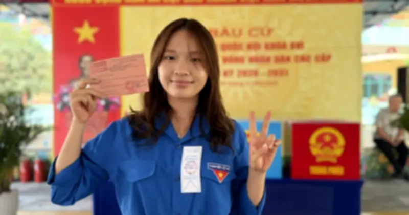 Cử Tri Trẻ Hồi Hộp Và Tự Hào Trong Ngày Đầu Tiên Đi Bầu Cử