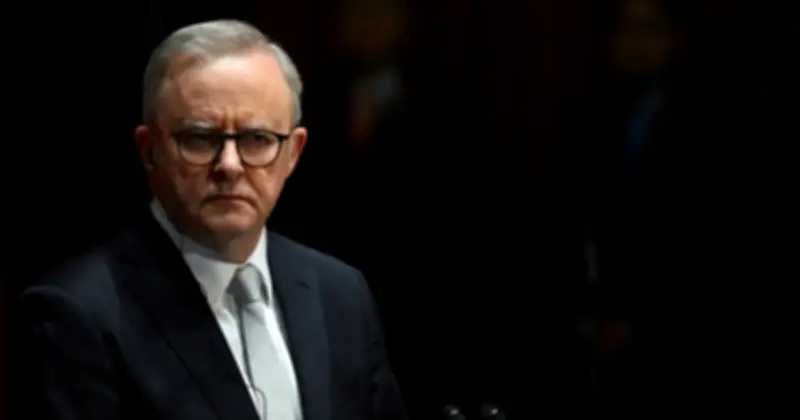 Úc xác nhận quân nhân trên tàu ngầm Mỹ, Anh tăng cường tiêm kích tại Vịnh