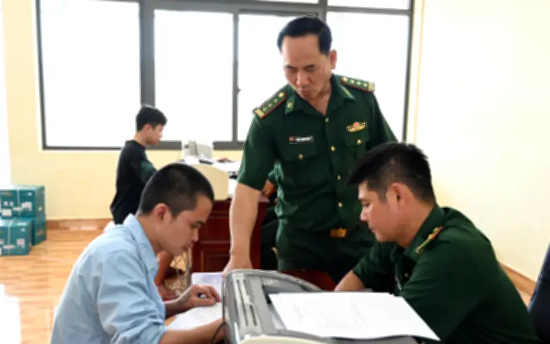 Cửa khẩu Hoa Lư tiếp nhận 344 công dân từ Campuchia, phát hiện 4 đối tượng truy nã