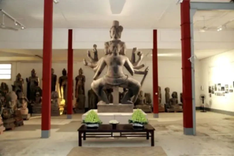Campuchia Phục Dựng Thành Công Pho Tượng Thần Shiva Từ 10.000 Mảnh Vỡ