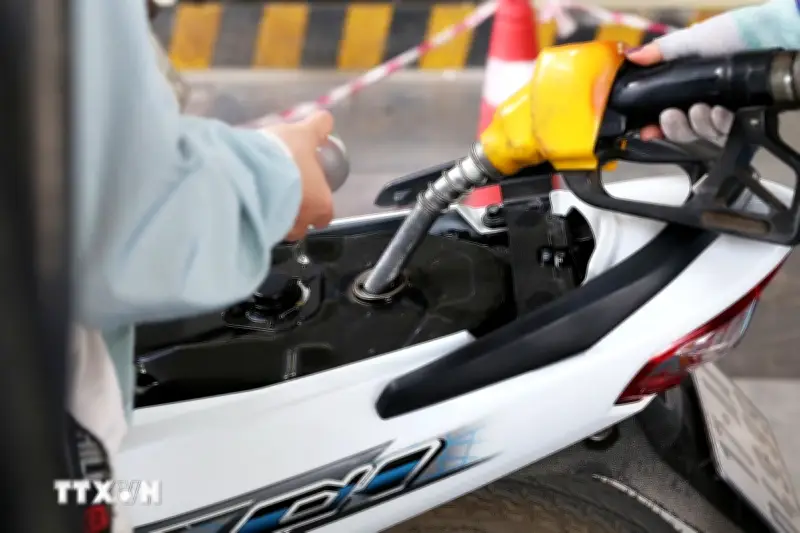 Campuchia Tăng Cường Kiểm Soát Hoạt Động Kinh Doanh Xăng Dầu Sau Sự Cố