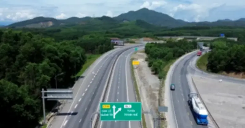 Cao tốc Cam Lộ - La Sơn: Đề xuất nâng tốc độ lên 80 km/h ở đoạn chưa thi công