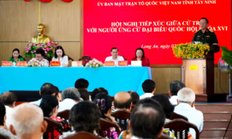 Đề cao trách nhiệm, nêu gương của cán bộ, đảng viên: Nói đi đôi với làm