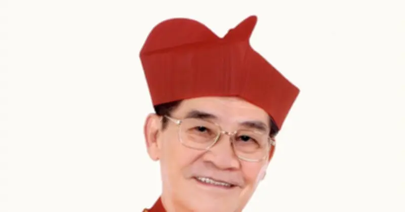 Các Giáo Xứ Đổ Chuông Sầu Tiễn Đưa Đức Hồng Y Phạm Minh Mẫn Về Với Chúa