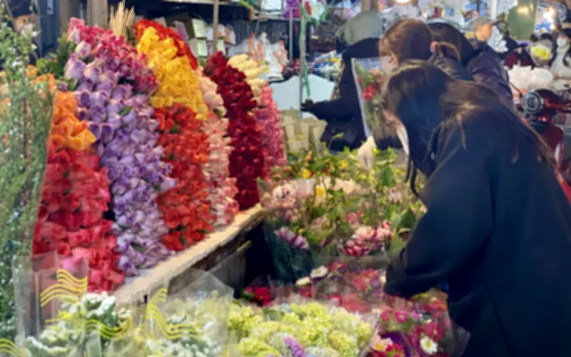 Các Loài Hoa Được Chị Em Săn Đón Rần Rộ Dịp Rằm Tháng Giêng 2026