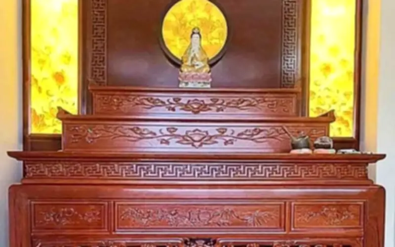 Cách bài trí bàn thờ gia tiên 3 cấp đúng phong thủy, đón phúc lộc và bình an