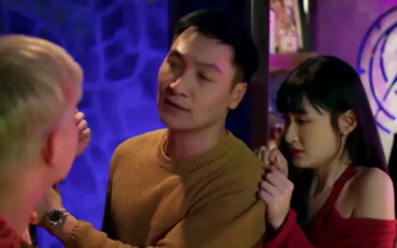 CEO Trần Lâm Mạnh bị tố dẫn dắt gái xinh tại quán bar, dư luận phẫn nộ