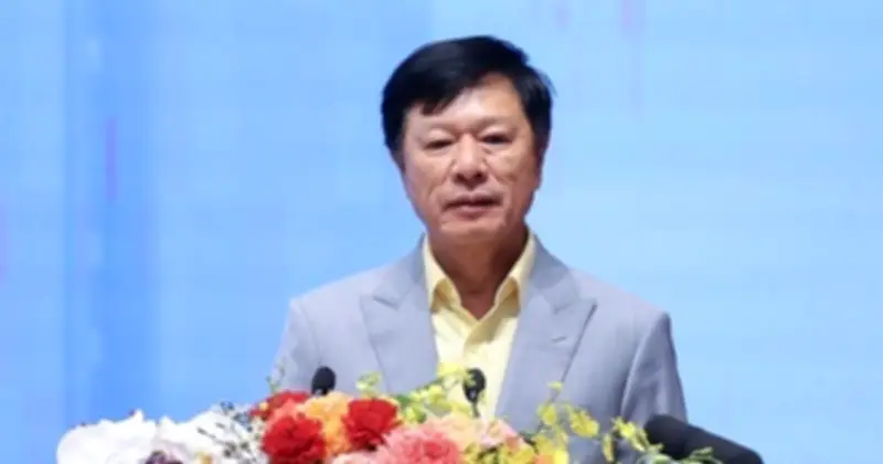 Chủ tịch Địa ốc Hoàng Quân và vợ đăng ký nhận cổ phiếu hoán đổi nợ, nâng sở hữu lên 12,3%