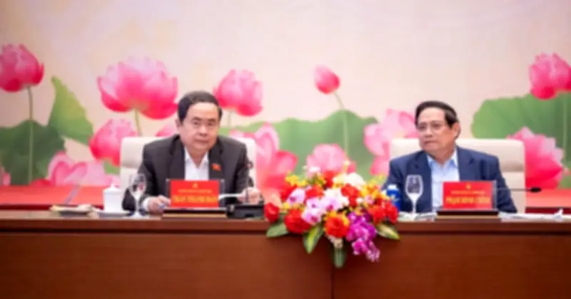 Chủ tịch Quốc hội và Thủ tướng nhấn mạnh phối hợp chuẩn bị kỳ họp và bầu cử quan trọng