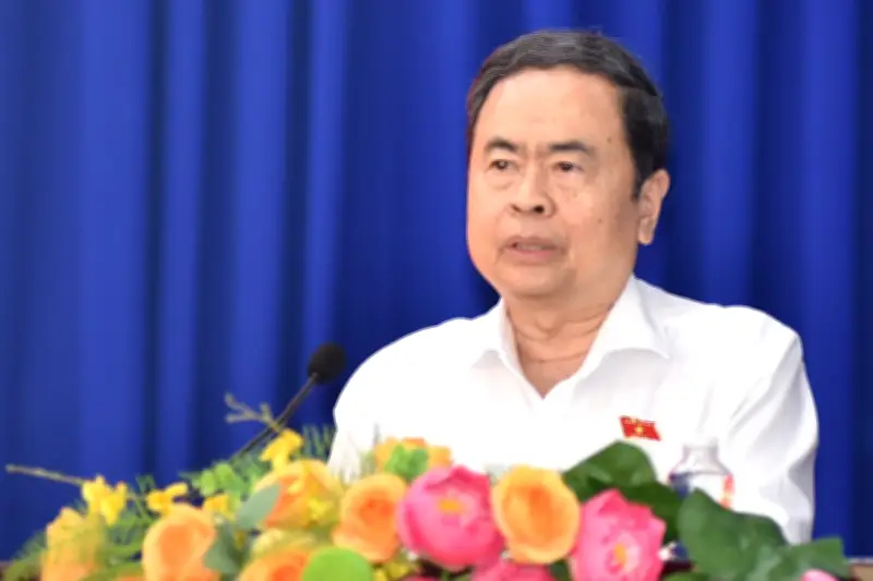 Chủ tịch Quốc hội yêu cầu xử lý dứt điểm dự án treo, không để ảnh hưởng người dân