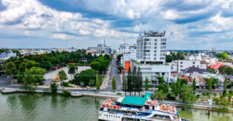 Cha mẹ chia đất cho con trai út, chị gái muốn đoạt lại bằng cách bất ngờ