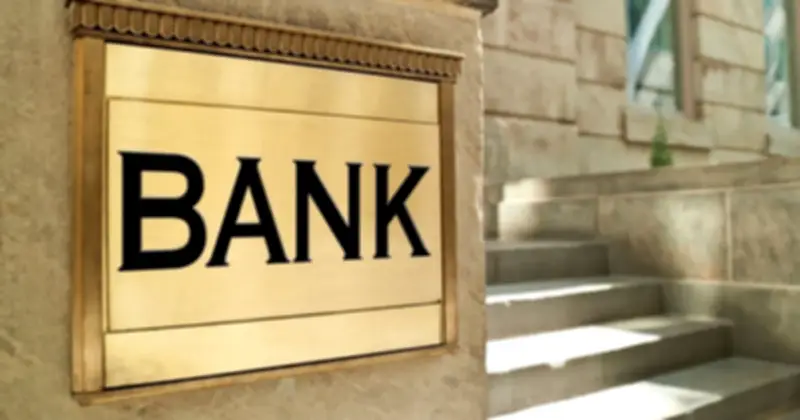 Chi phí trả lãi tiền gửi ngân hàng tăng mạnh 25% năm 2025, áp lực huy động vốn gia tăng