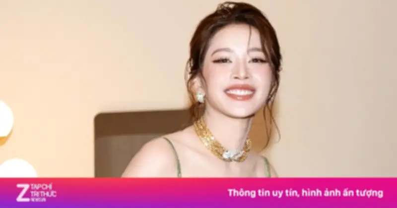 Chi Pu Chuyển Nhượng Toàn Bộ Cổ Phần Nhà Hàng Phở Tại Thượng Hải