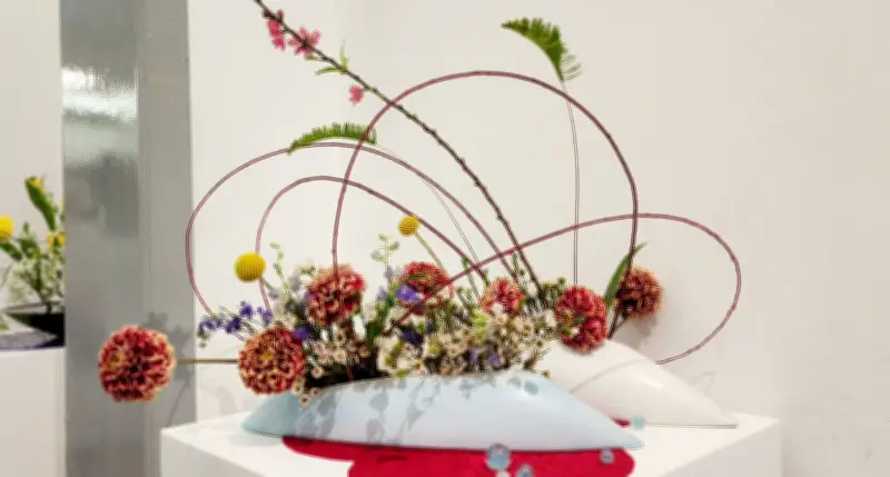 Chiêm Ngưỡng Vẻ Đẹp Tinh Tế Của Các Tác Phẩm Nghệ Thuật Hoa Đào