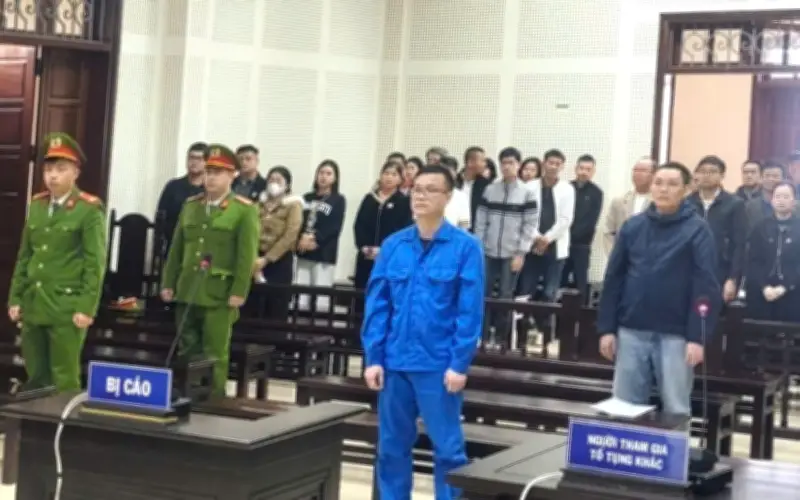 Chiếm Đoạt Hơn 96 Tỷ Đồng, Nguyên Trưởng Phòng Giao Dịch Bị Phạt Tử Chung Thân