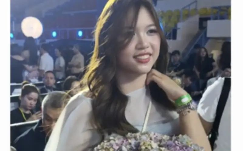 Chân Dung Chị Sinh Đôi Của Hoa Hậu Phương Oanh: Cuộc Sống Riêng Tư Và Sự Nghiệp