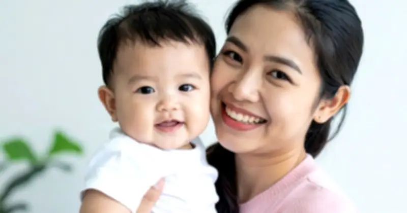 Chọn Sữa Công Thức Cho Bé: Sự Phù Hợp Quan Trọng Hơn Thương Hiệu