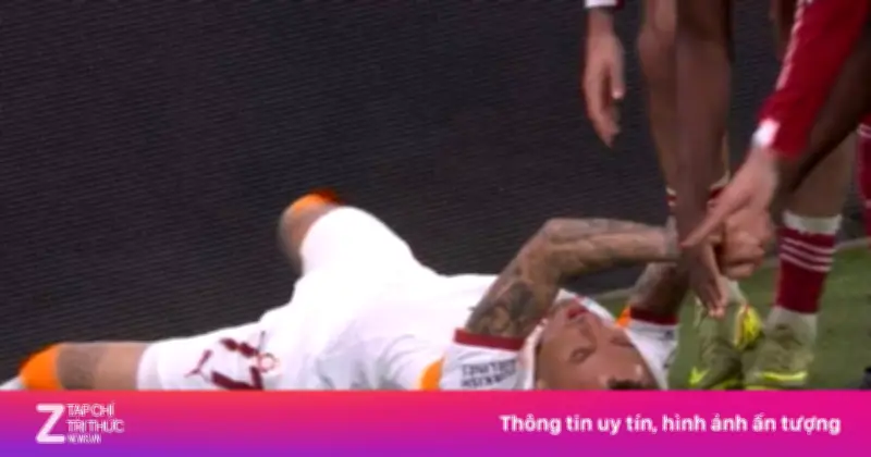 Chấn thương kinh hoàng của Noa Lang phủ bóng chiến thắng Liverpool trước Galatasaray