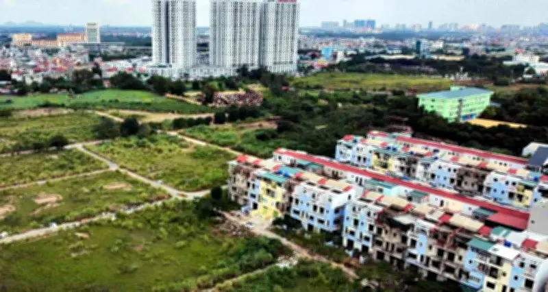 Chồng có bất động sản trước hôn nhân, em trai có được hưởng không?