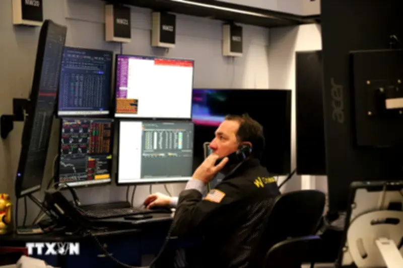 Chứng khoán Mỹ trải qua đợt giảm điểm dài nhất gần 4 năm, nhà đầu tư lo ngại