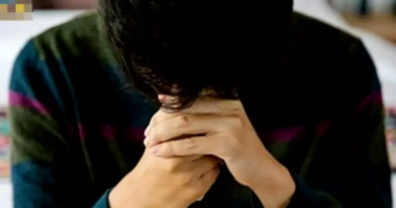 Chàng trai 23 tuổi chưa quan hệ tình dục bỗng nổi mụn cóc sinh dục, nguyên nhân từ người cha