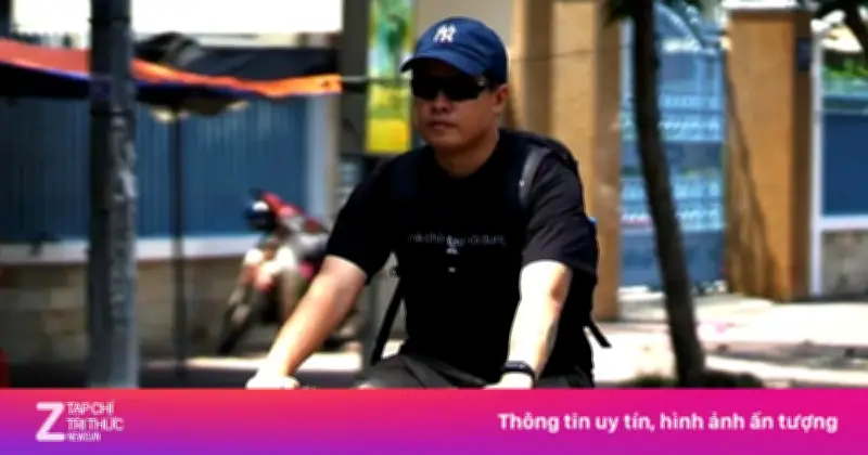Chàng trai TP.HCM đạp xe 24 km mỗi ngày đi làm để tiết kiệm xăng và rèn sức khỏe