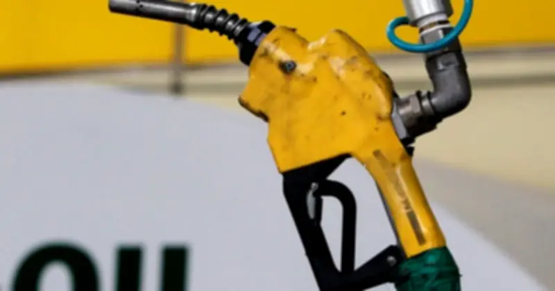 Chính Phủ Giảm Thuế Nhập Khẩu Xăng Dầu Xuống 0% Để Ổn Định Thị Trường