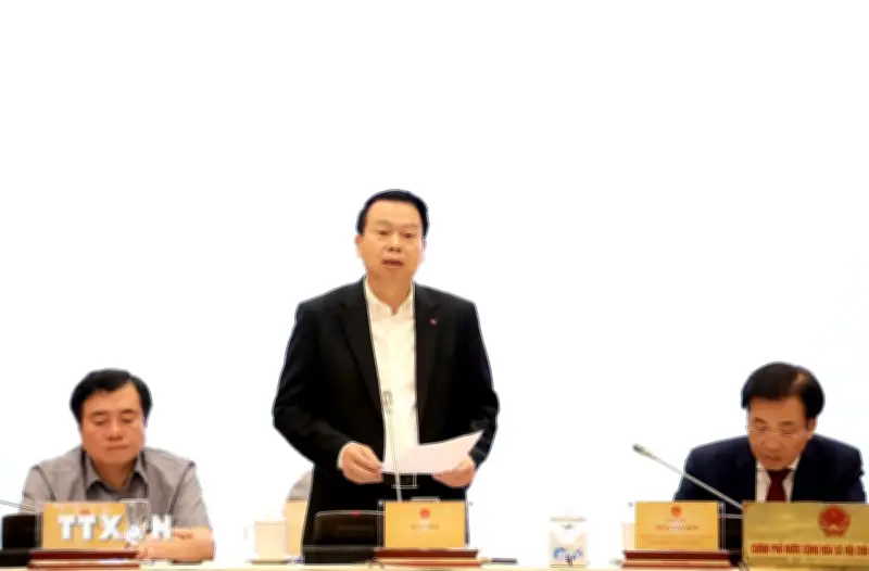 Chính phủ quyết liệt giữ ổn định vĩ mô, khơi thông nguồn lực từ dự án tồn đọng