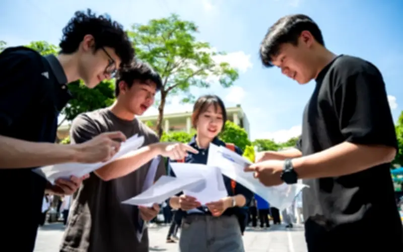 Chính Phủ Sửa Đổi Quy Định Về Bồi Hoàn Học Bổng Và Chi Phí Đào Tạo