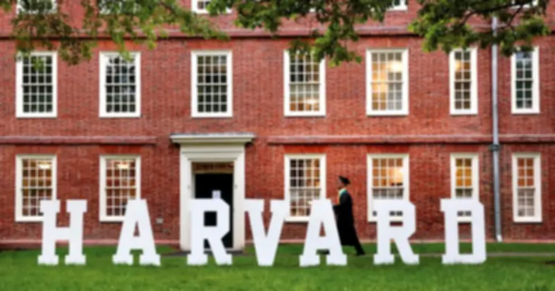 Chính quyền Trump tăng áp lực với Harvard qua hai cuộc điều tra mới về bài Do Thái và tuyển sinh