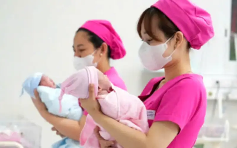 Chính Sách Khuyến Sinh Mới: Hỗ Trợ Tài Chính Và Ưu Đãi Nhà Ở Cho Gia Đình Sinh Đủ Hai Con