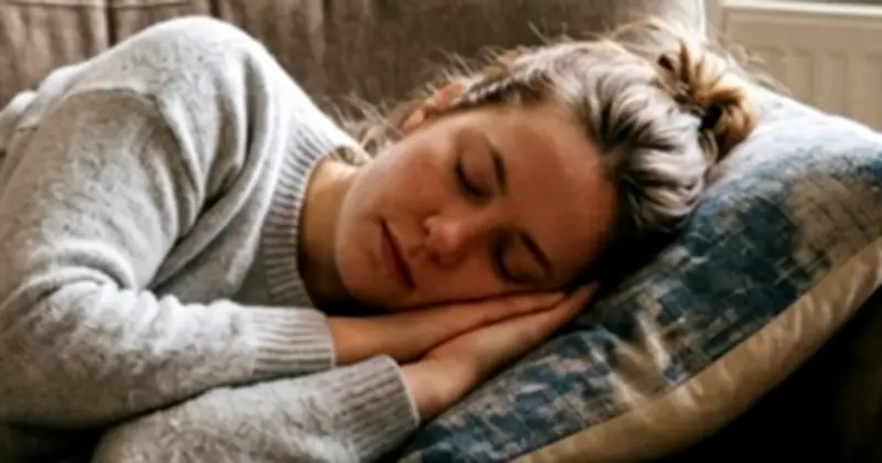 Chuyên gia cảnh báo: Nằm ngay sau khi ăn dễ gây trào ngược và đầy bụng