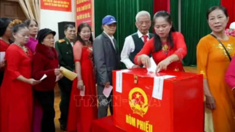 Chuyên gia Nga đánh giá cao bầu cử Việt Nam và Hiến pháp chống tham nhũng