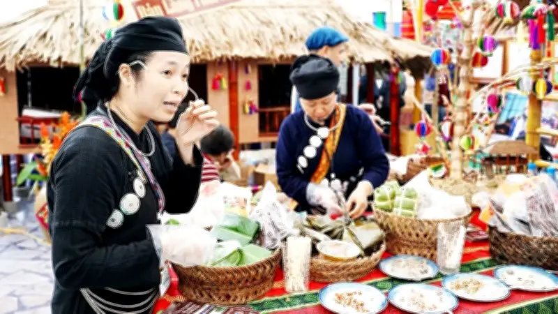 Chuyển Đổi Số Thúc Đẩy Kinh Tế Tập Thể Tại Thái Nguyên: Từ Trà Đến Mật Ong