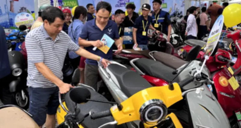 Chuyển sang xe điện: Bước đi chiến lược giảm áp lực nguồn cung xăng dầu