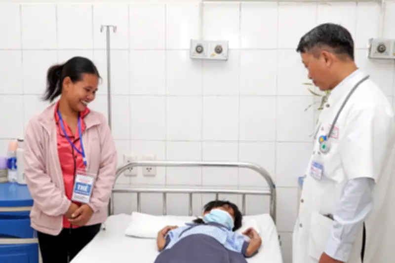 Chuyến Vận Chuyển Huyết Thanh Hơn 1000km Trong Đêm Cứu Bé Gái Bị Rắn Độc Cắn