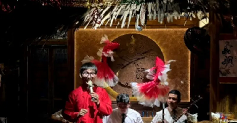 Cải Lương Việt: Nghệ Sĩ Trẻ Giữ Lửa Giữa Thách Thức Hệ Sinh Thái