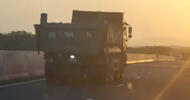 Cấm xe tải, xe khách làn trái cao tốc Dầu Giây - Phan Thiết: CSGT tăng cường xử phạt vi phạm