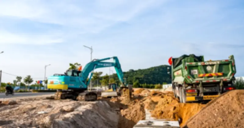 Cơn bão giá dầu đe dọa tiến độ các dự án trọng điểm quốc gia