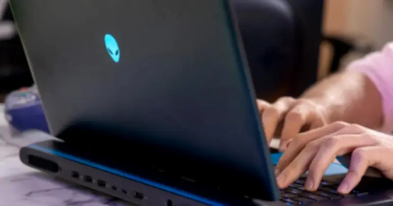 Cơn Khát Chip Nhớ AI Đẩy Giá Laptop Tăng Phi Mã, Người Dùng Đối Mặt Với Chi Phí Đội Hàng Trăm USD