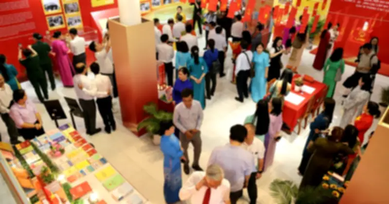 Cần Thơ khai mạc triển lãm đặc biệt về bầu cử Quốc hội và HĐND