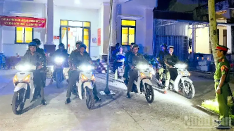 Công An Cà Mau Triển Khai Phương Án Bảo Vệ Cao Nhất Cho Hơn 1.600 Khu Vực Bỏ Phiếu