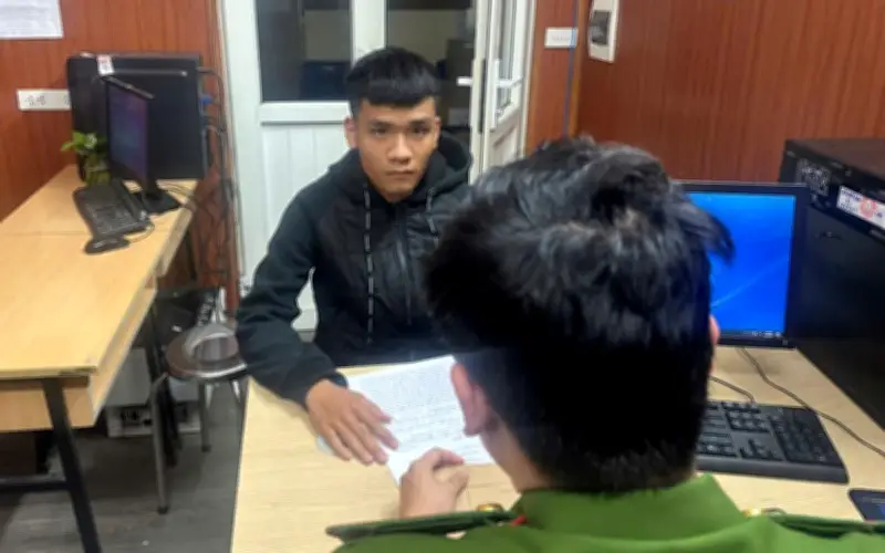 Công an Hà Nội điều tra vụ nam thanh niên chặn đánh phụ nữ tại ngõ Định Công