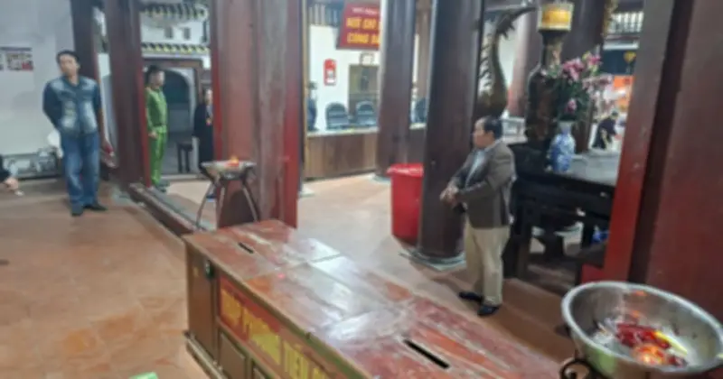 Công an Hà Nội khởi tố đối tượng trộm cắp điện thoại tại Đền Trình chùa Hương