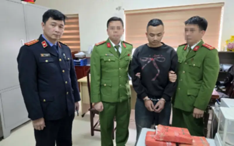 Công an Nghệ An triệt phá đường dây ma túy lớn, bắt giữ 3 đối tượng