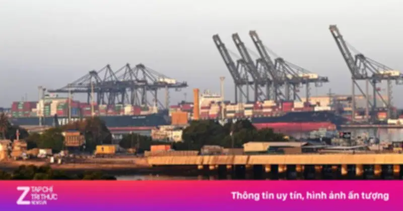 Cảng Karachi Pakistan Bùng Nổ Nhờ Xung Đột Trung Đông, Đạt Sản Lượng Cả Năm Trong 24 Ngày