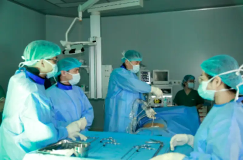 Cảnh báo: Bệnh lý cột sống đang ngày càng trẻ hóa, đe dọa sức khỏe cộng đồng