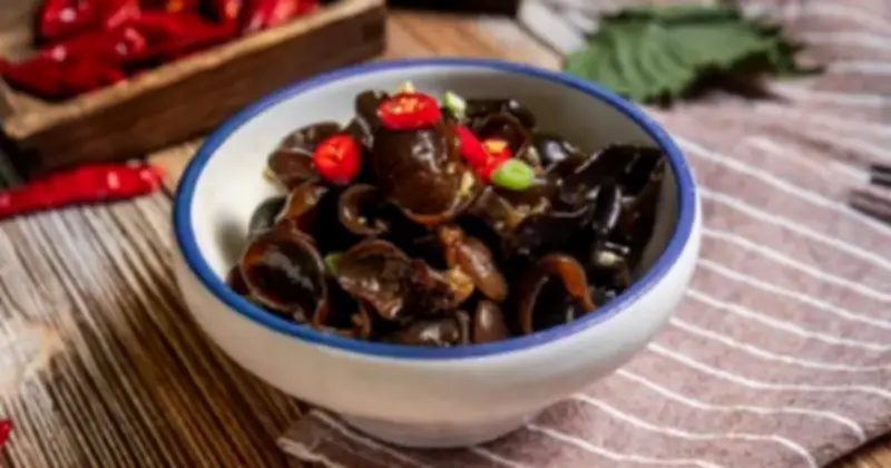 Cảnh báo: Cách ngâm mộc nhĩ thông thường có thể gây ngộ độc, đây là phương pháp làm sạch an toàn